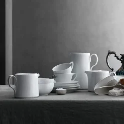 Hvit Riflet kanne 70 cl