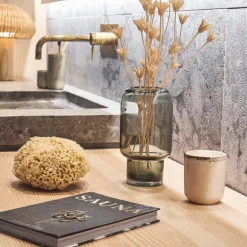 Iris duftlys 8x9,5 cm rapsvoks kremfarget