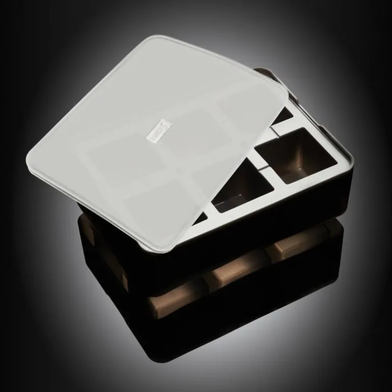 Isbitform terninger m/ lokk 5X5 cm svart