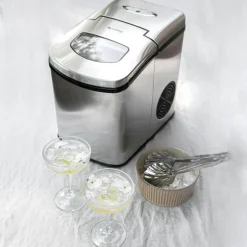 Isbitmaskin m/ 1,7L vanntank