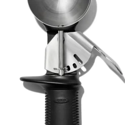 Isskje m/utkaster 22 cm svart/stål