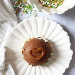 Kakestrø påske 60 g oransje/multi