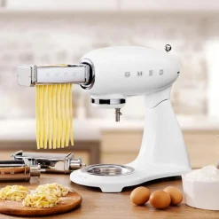 Kjøkkenmaskin SMF03 hel hvit