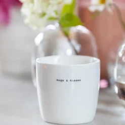 Krus hugs and kisses 30 cl hvit