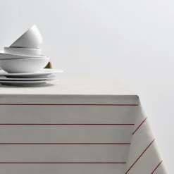 Line duk 140x270 cm offwhite/red