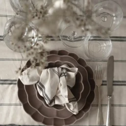 Lotus asjett 22 cm brun