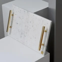 Marmorbrett med håndtak M 40,5x25,5 cm hvit