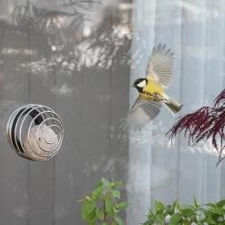 Meisebolleholder til vindu