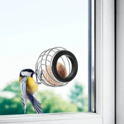 Meisebolleholder til vindu