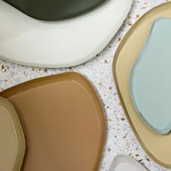 Mie dekorfat medium 34x27 cm cinnamon sand