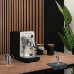 Minipro espressomaskin EMC02 1,7L svart