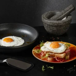 Morter m/støter mørk grå granitt