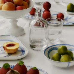 Motif trekantet fat 23 cm blå/hvit