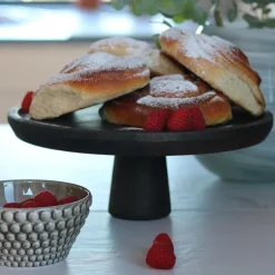 Mörke kakefat m/fot 30 cm svart