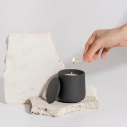 Night bloom duftlys svart