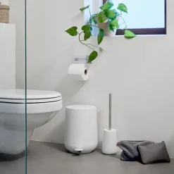 Nova toalettbørste hvit