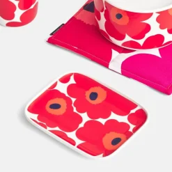 Oiva Unikko tallerken 15x12 cm rød