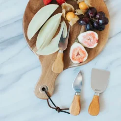 Oline ostebrett 22,5 cm med 3 verktøy