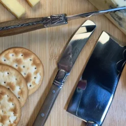 Ostebrett med 3 kniver i bambus