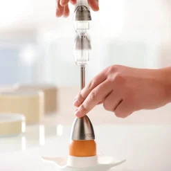 Ovo eggeskjærer med saltstrøer