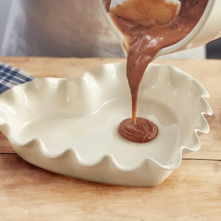 Paiform hjerte 33x29 cm 1,5L krem