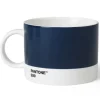 PANTONE tekopp med hank 47,5 cl mørk blå