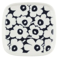 Pikkuinen unikko asjett 10x10 cm firkantet mørkblå/hvit