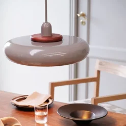 Planet pendel 36 cm latte