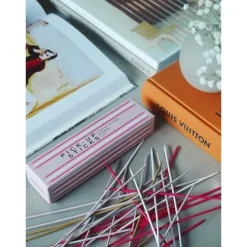 Play pick up sticks spill