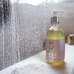 Pretty dusjgele flawless