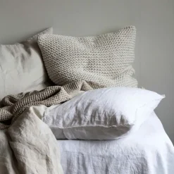 Putetrekk tau 50x50 cm offwhite