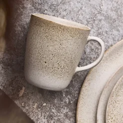 RAW krus med hank 35 cl sandy beige