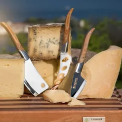 Reggio osteknivsett lyst tre