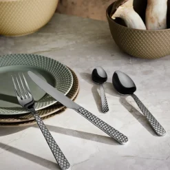 Rhombe bestikksett 16 deler stål