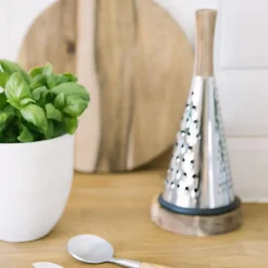 Rita rivjern med akasietre 27 cm