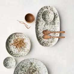 Rivoli serveringsfat liten 37x21,5 cm green splatter