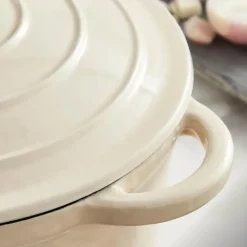 Rund støpejernsgryte 20 cm 2L krem