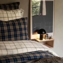 Rutete flanell sengetøy 140x200 cm denim blå/beige