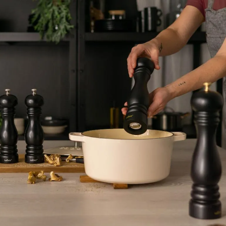 Saltkvern 20 cm matt svart