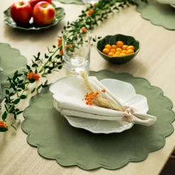 Scallopped dekkebrikke 2 stk 36 cm støvgrønn