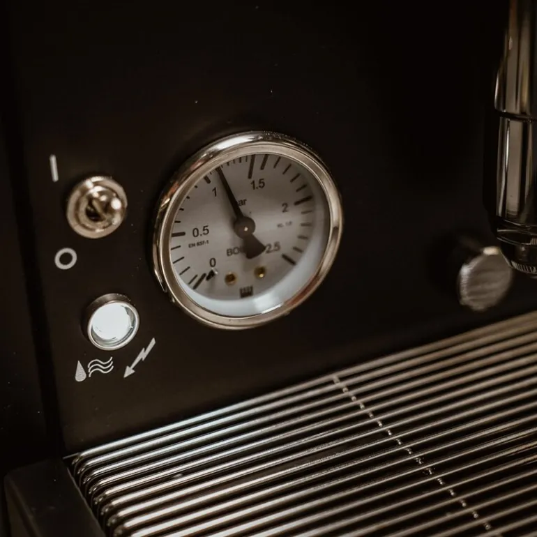 Semi-Pro kaffemaskin 2,9L cellini classic svart