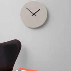 Shape light grey veggklokke 28 cm lysgrå m/svart viser