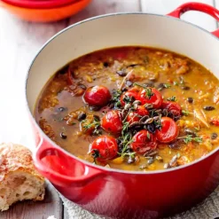 Signature støpejernsgryte rund 26 cm 5,3L cerise