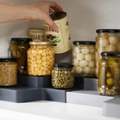 Skaphylle/trapp grå