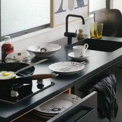 Sort Mega Riflet dyp tallerken 24 cm