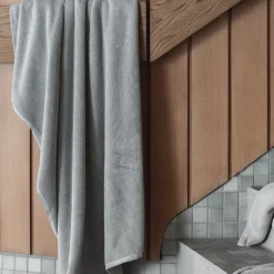 Spa håndkle 100x150 cm lys grå