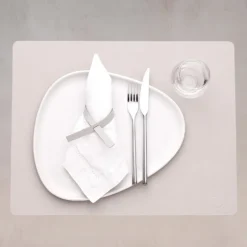 Square Nupo spisebrikke L 35x45 cm oyster white