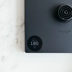 Stagg EKG Pro elektrisk vannkoker 0,9L matt svart/valnøtt