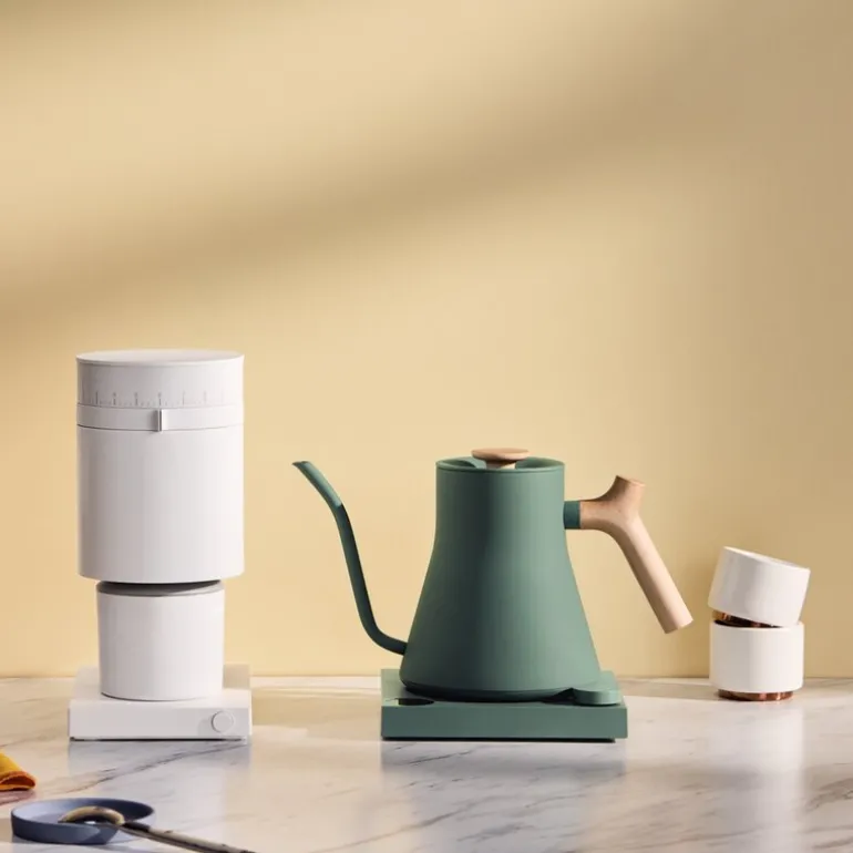 Stagg EKG Pro elektrisk vannkoker 0,9L smoke green/lønnetre