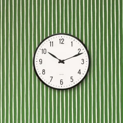 Station veggur 21 cm hvit/svart